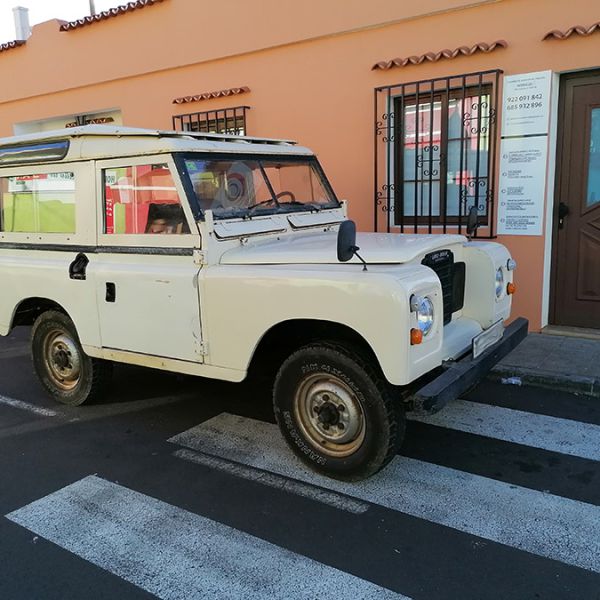 la-palma-oldtimer-20191212-1644384BFAD7E9-46EC-B374-1DB6-2E05105F783E.jpg